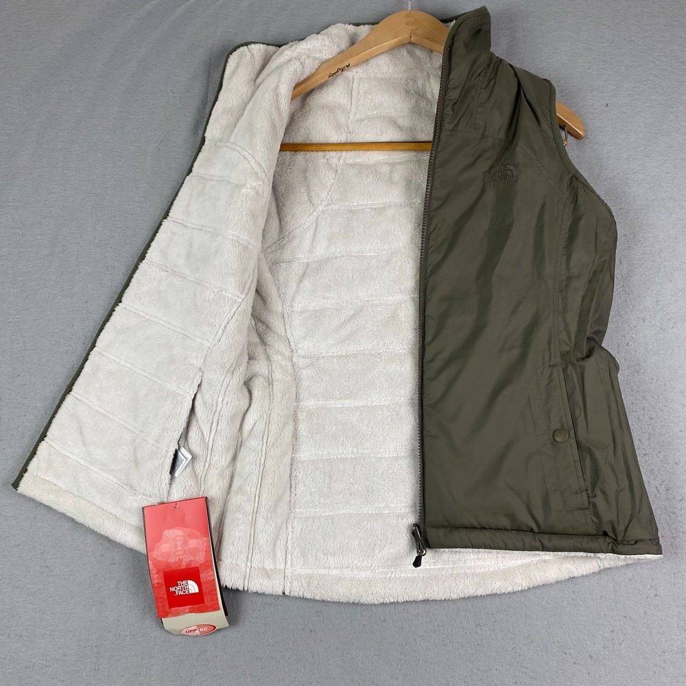 The North Face Womens Mossbud Reversible Vest medium green off white NWT